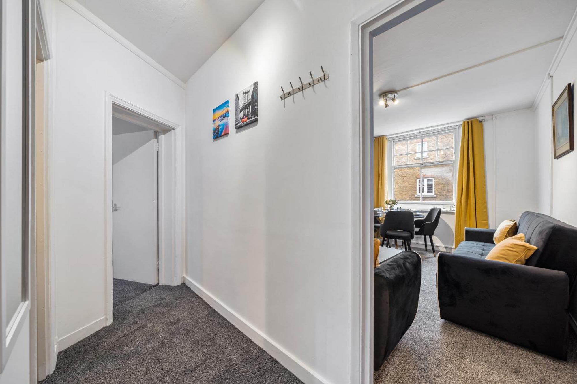 Chic Urban Retreat 1 Bedroom Gem In Covent Garden Лондон Екстериор снимка
