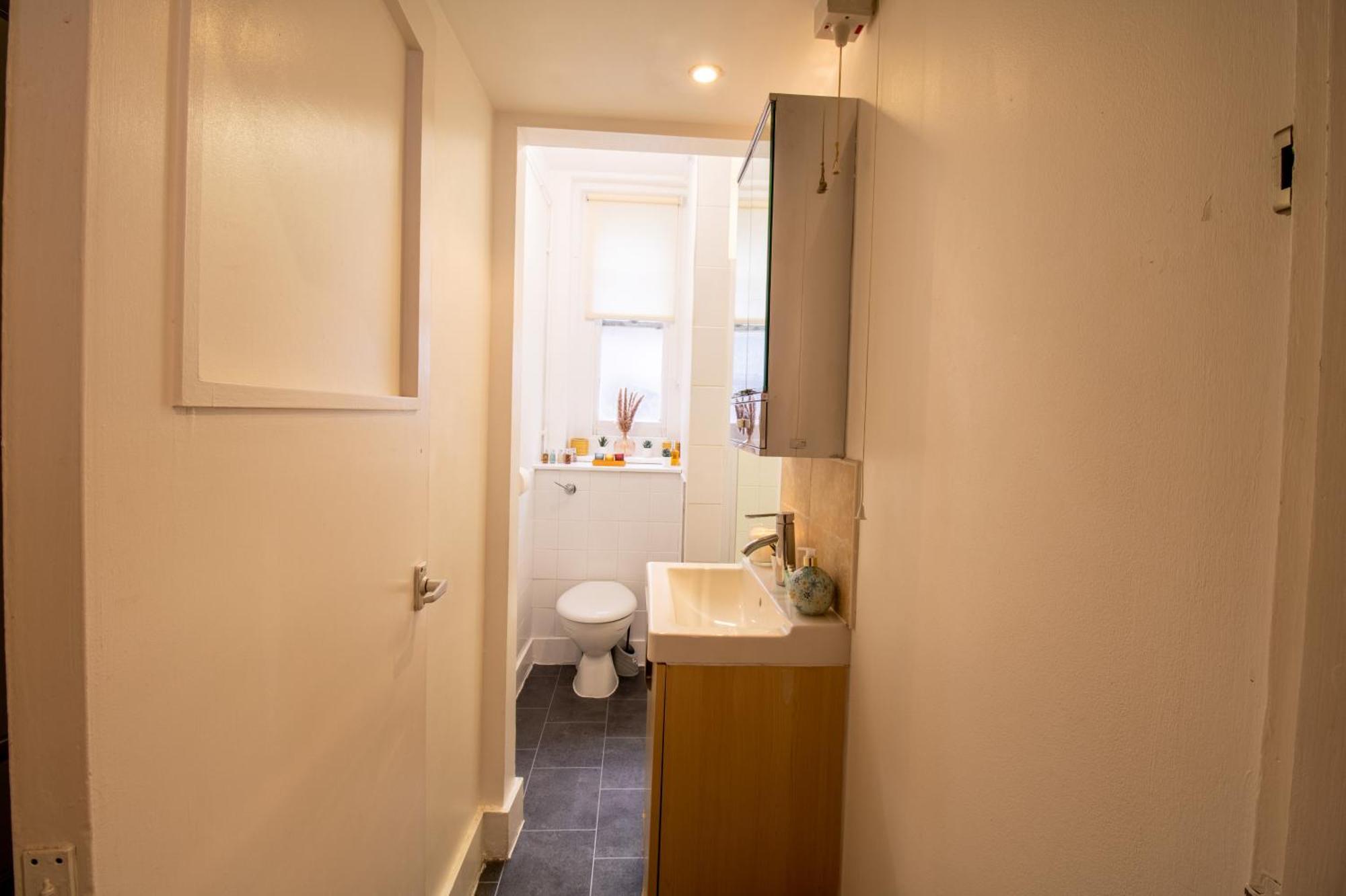 Chic Urban Retreat 1 Bedroom Gem In Covent Garden Лондон Екстериор снимка