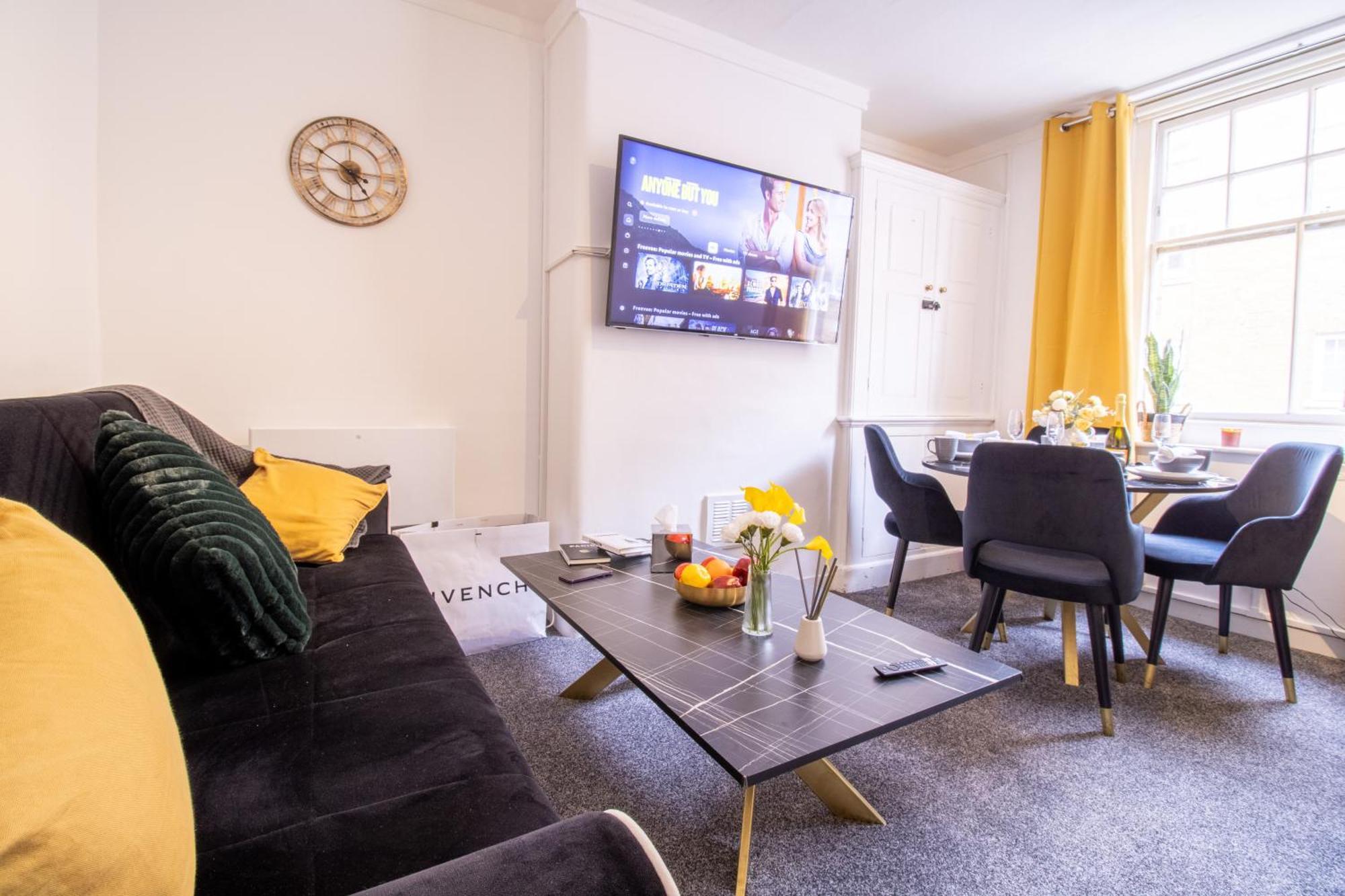 Chic Urban Retreat 1 Bedroom Gem In Covent Garden Лондон Екстериор снимка